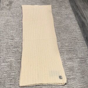 Ralph Lauren Ivory Knit Scarf 100% wool